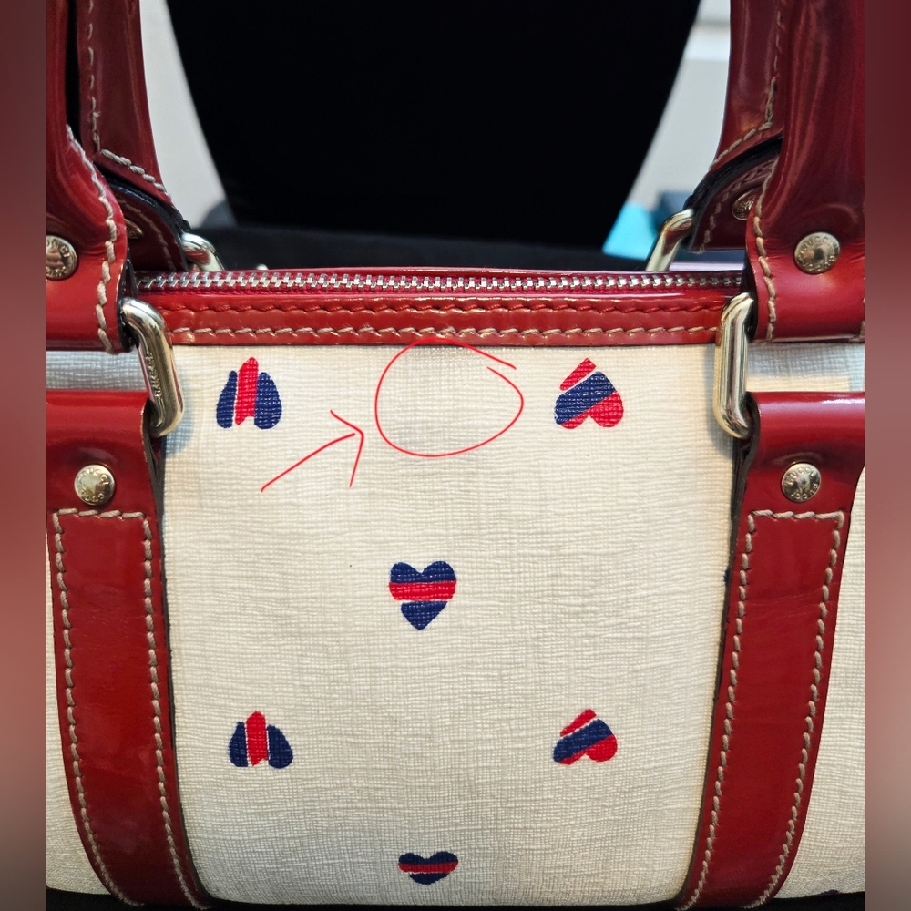 Limited Edition Gucci GG Supreme Hearts Joy Boston Bag - Picture 16 of 16